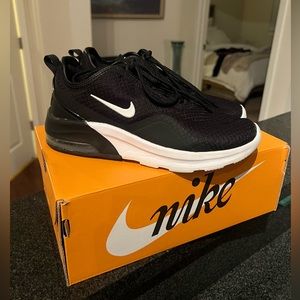 Black nike sneakers